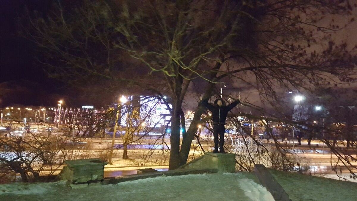  8652814  Aleksandr, 42 ,    
