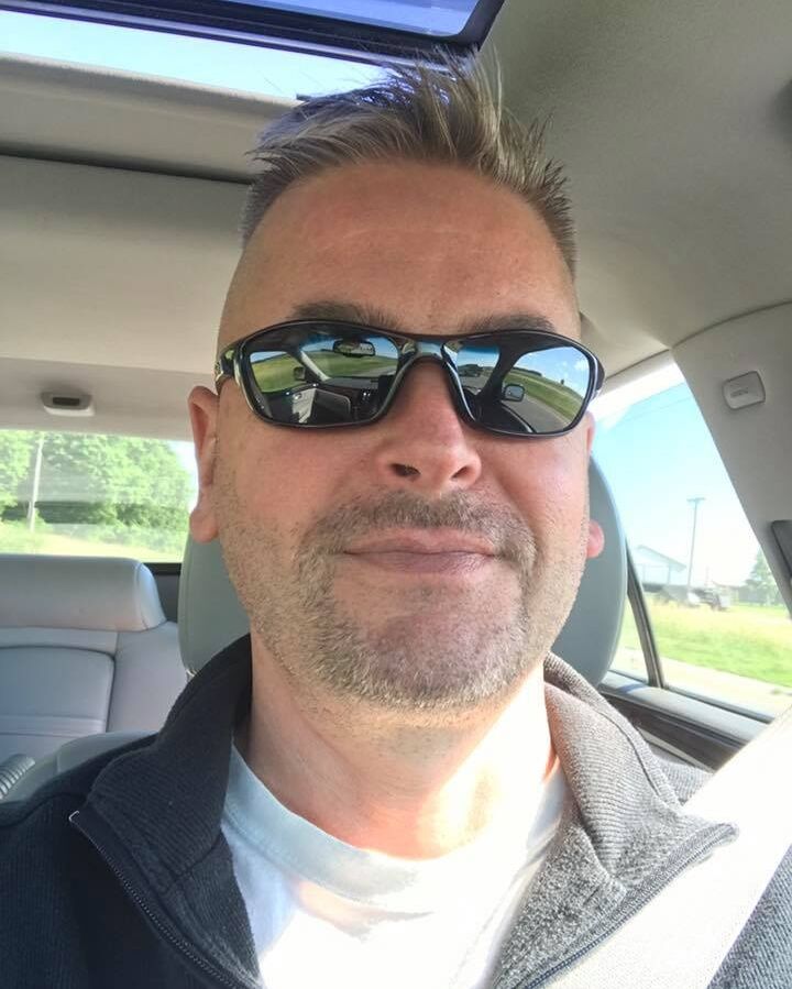  46932394  Robert, 55 ,    Michigan City
