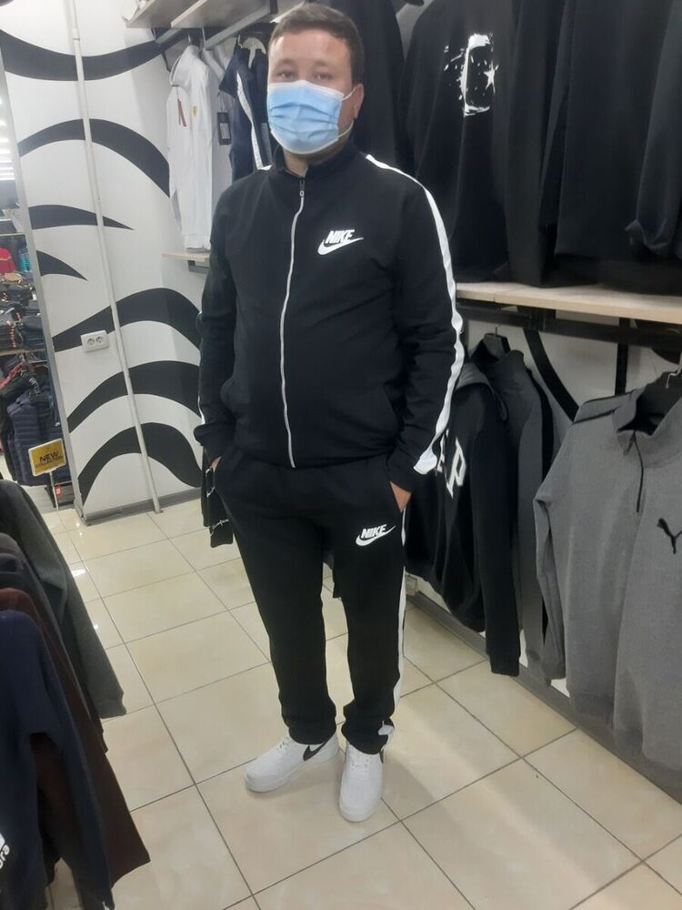  21489094  Kamil, 40 ,    