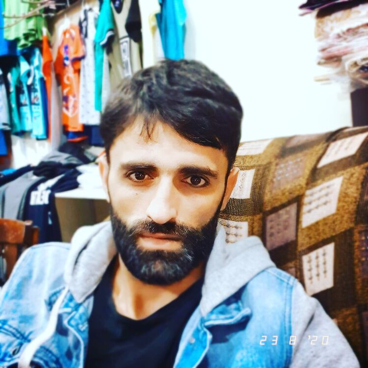  ,   Baxti, 44 ,   ,   , c 