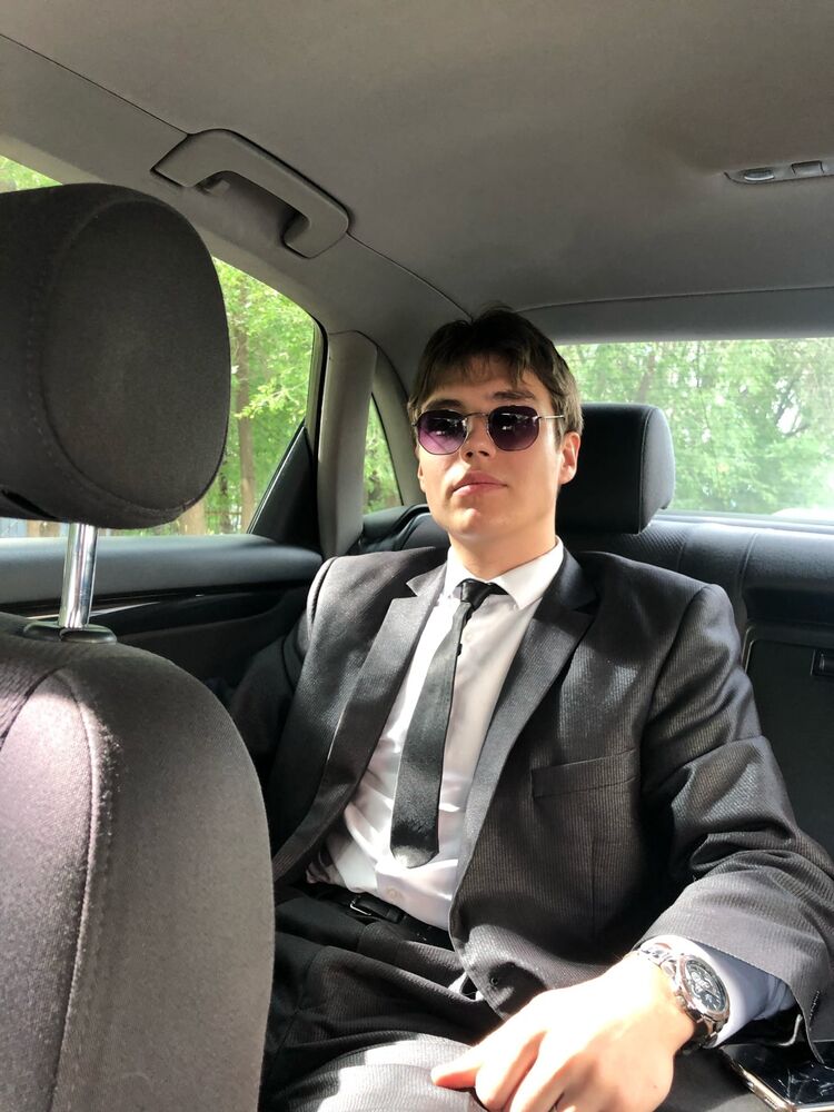  48647814  Vladimir, 22 ,    