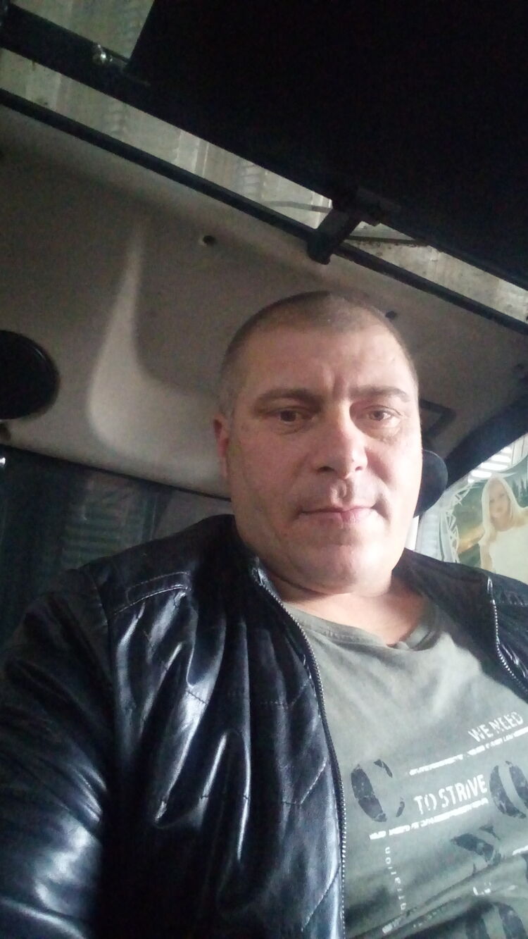  47121624  , 37 ,    