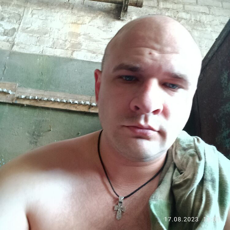  37418524  Andrey, 35 ,    