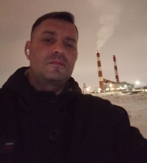  31807844  , 49 ,    