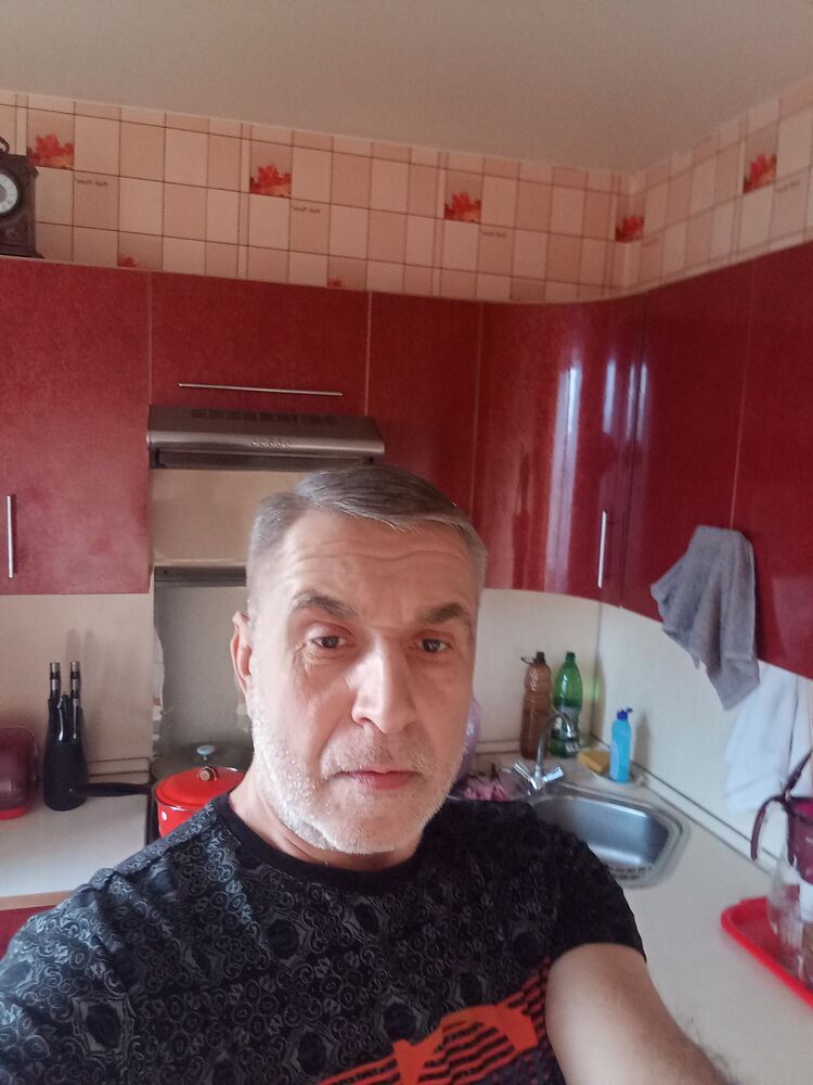  40682724  , 56 ,    