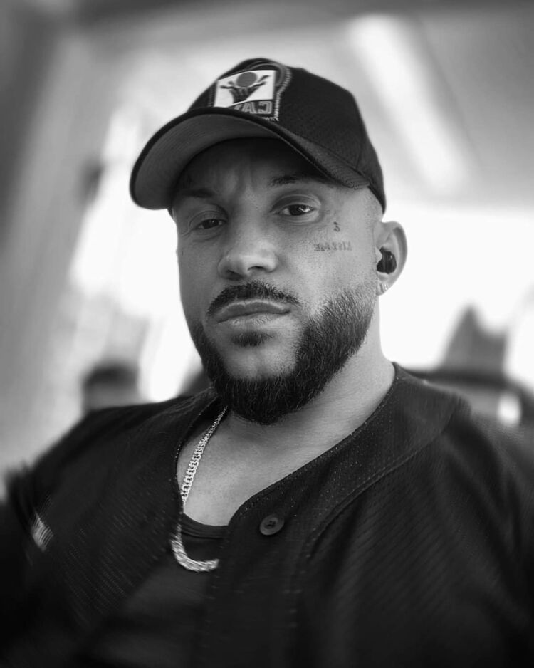  Bielany Wroclawskie,   Jarek, 32 ,   ,   