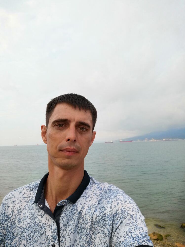  33858044  , 39 ,    