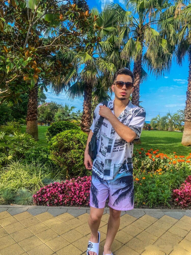  38219554  Bareq, 29 ,     