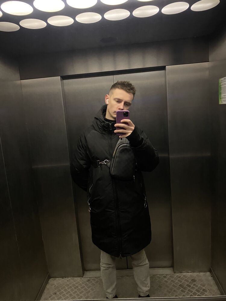  32642774  , 28 ,    