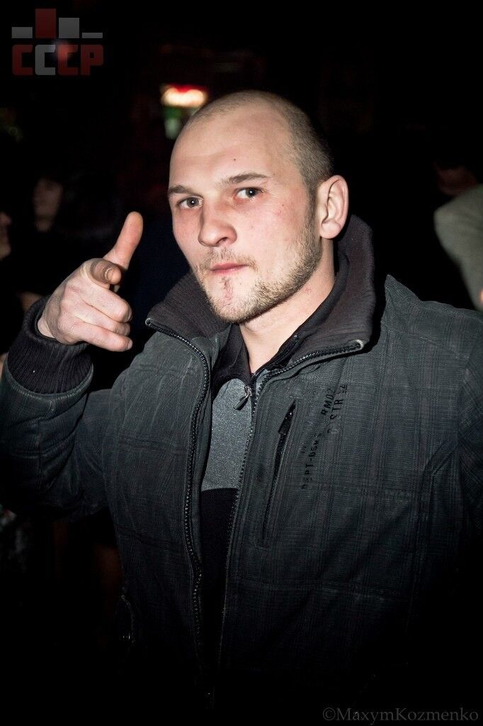  5711524  Ivan, 37 ,    
