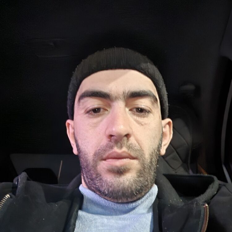  ,   Emil, 33 ,   ,   