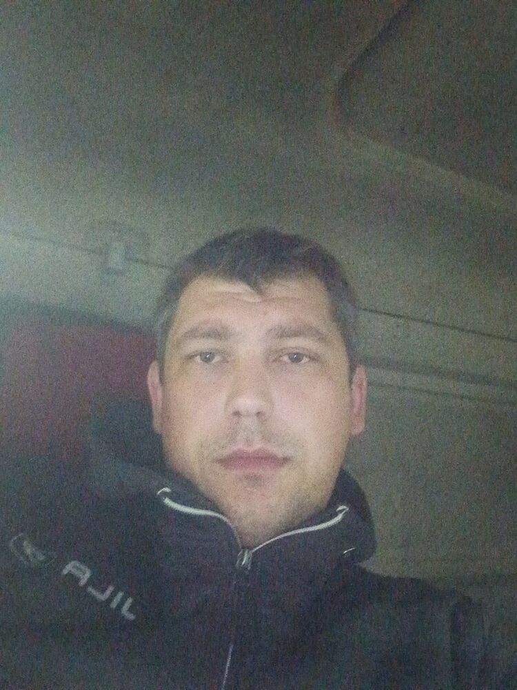  41352074  Alexey, 35 ,    