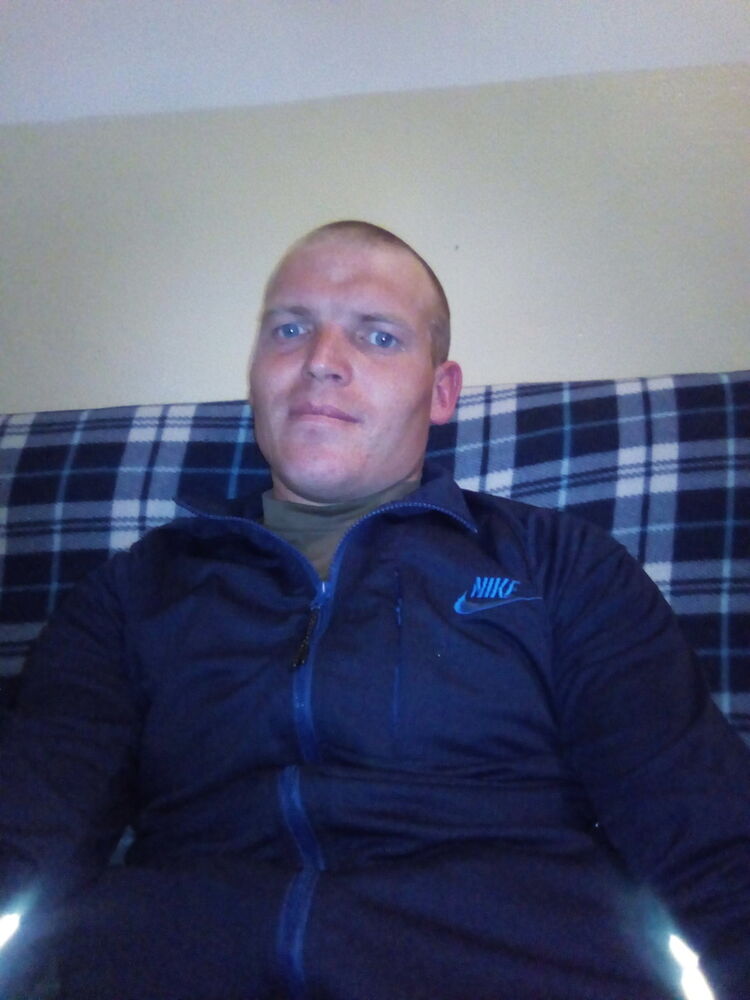  ,   Sergei, 31 ,   ,   , c 