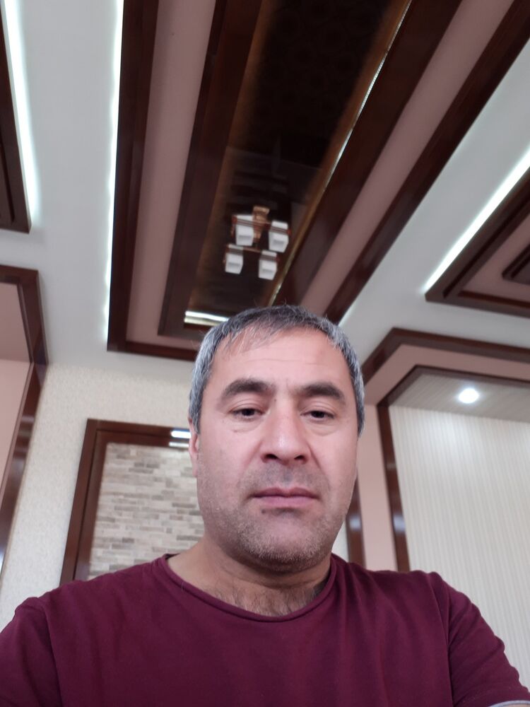  18212504  Gafur, 51 ,    
