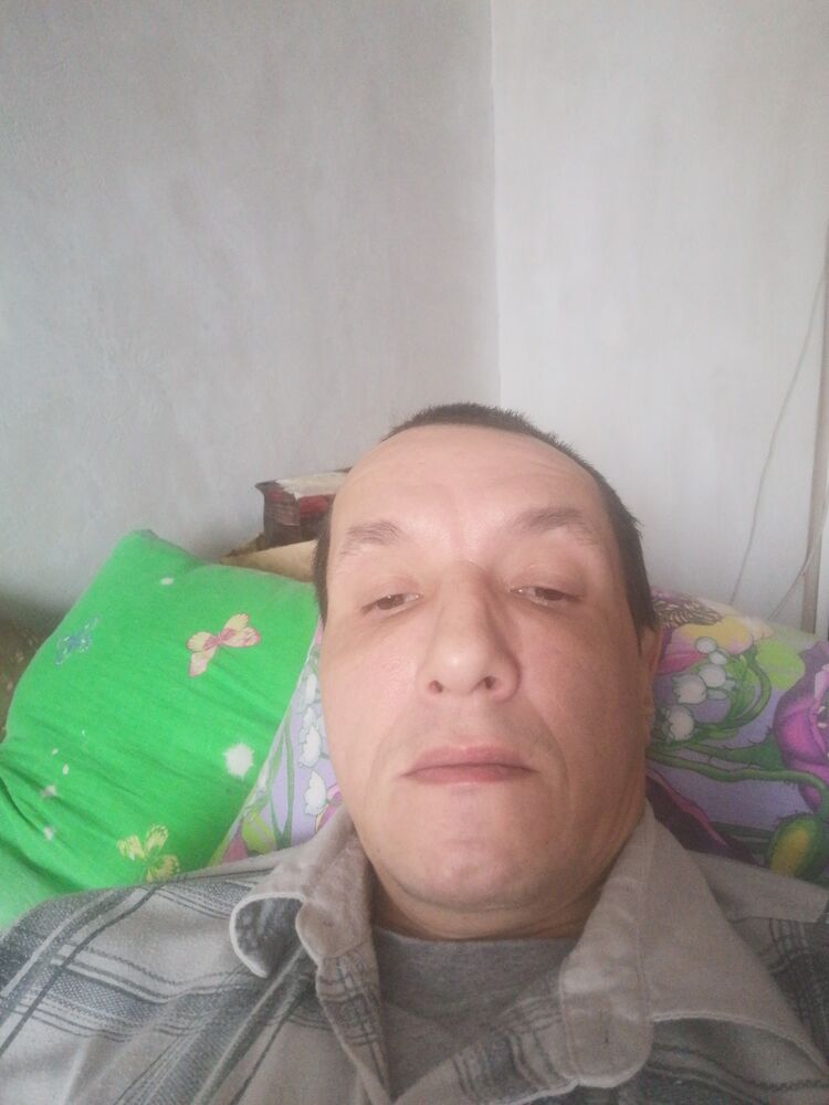  ,   Oleg, 46 ,   ,   