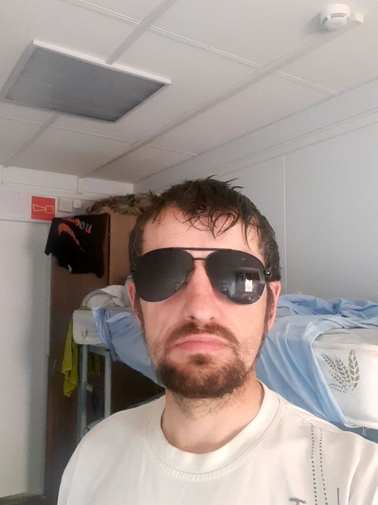  23049794  ANTON, 45 ,    -
