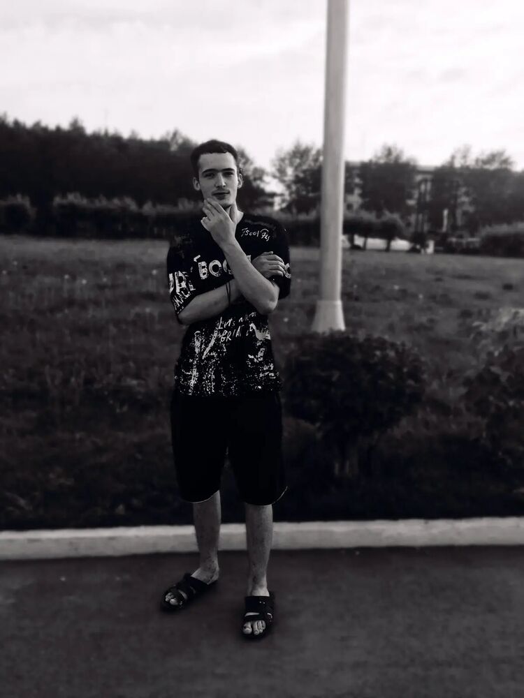  27099484  Miroslav, 25 ,    