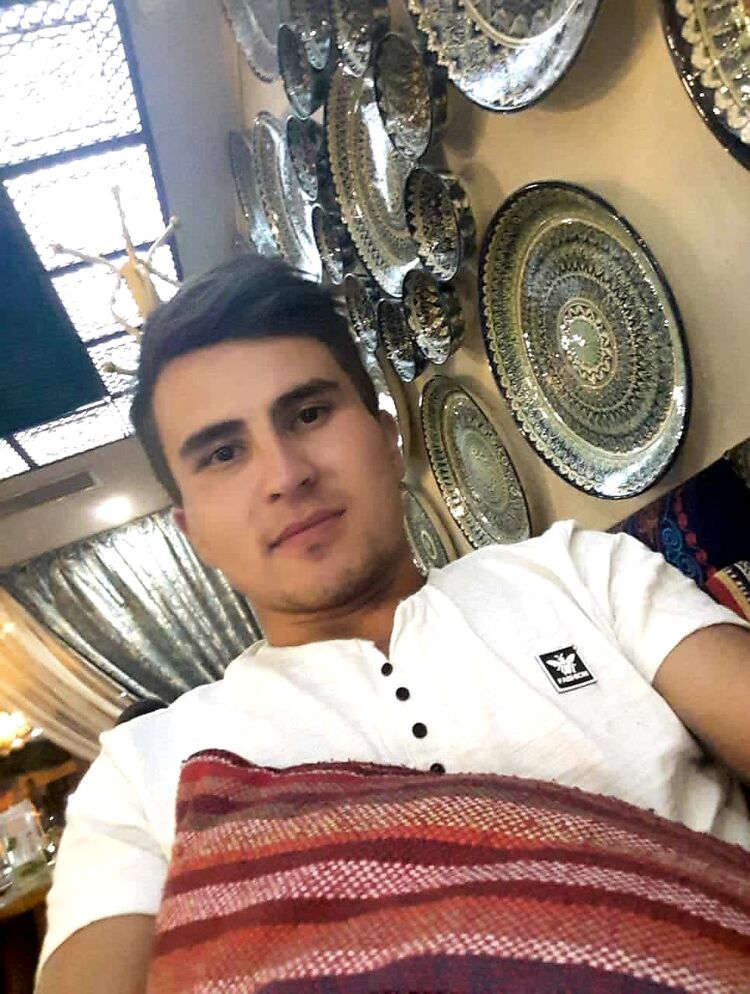  33861224  Bek, 32 ,    -