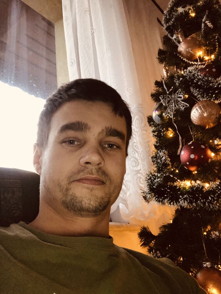  41383774  Igor, 33 ,    Bielsko-Biala