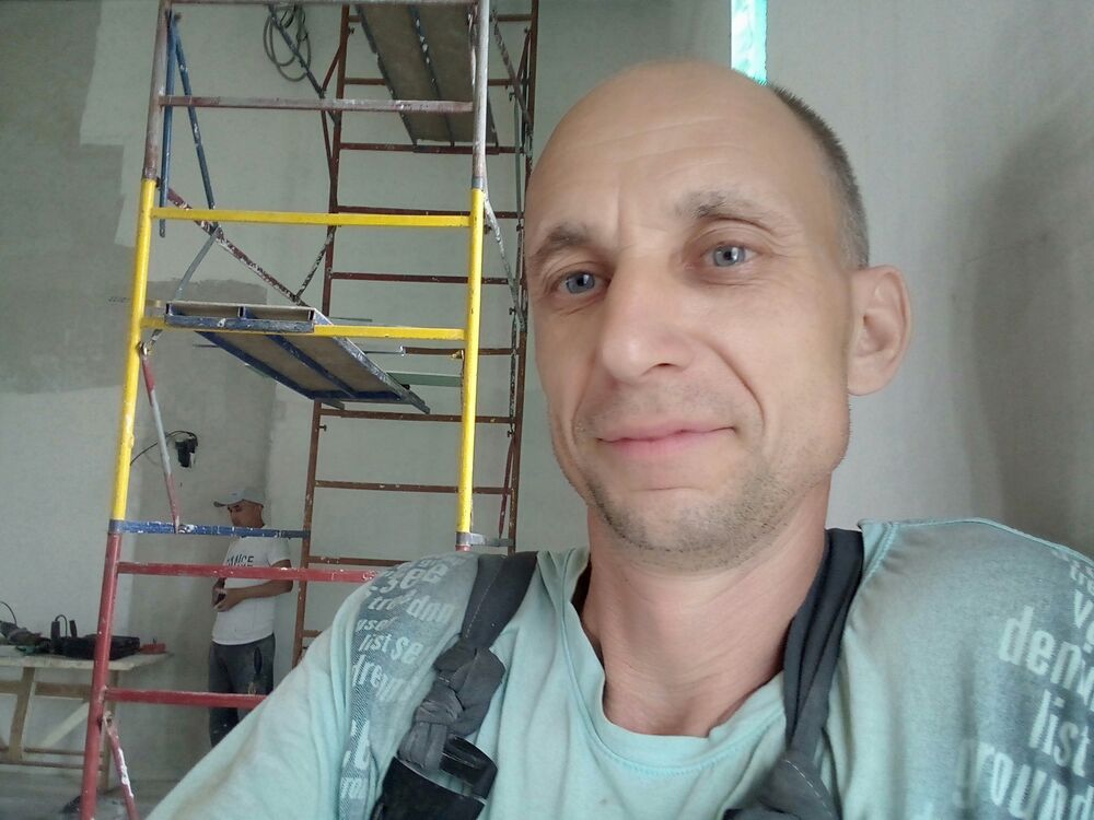  32061584  , 49 ,    