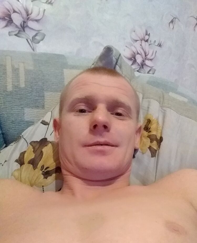  19042594  Leks, 37 ,    -