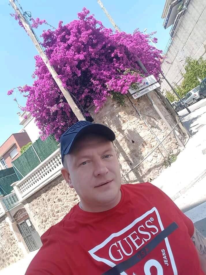  ,   Felix anselm, 43 ,   ,   