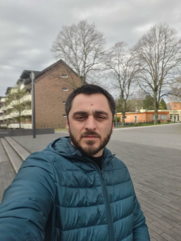  42716794  Jek, 37 ,    Homberg