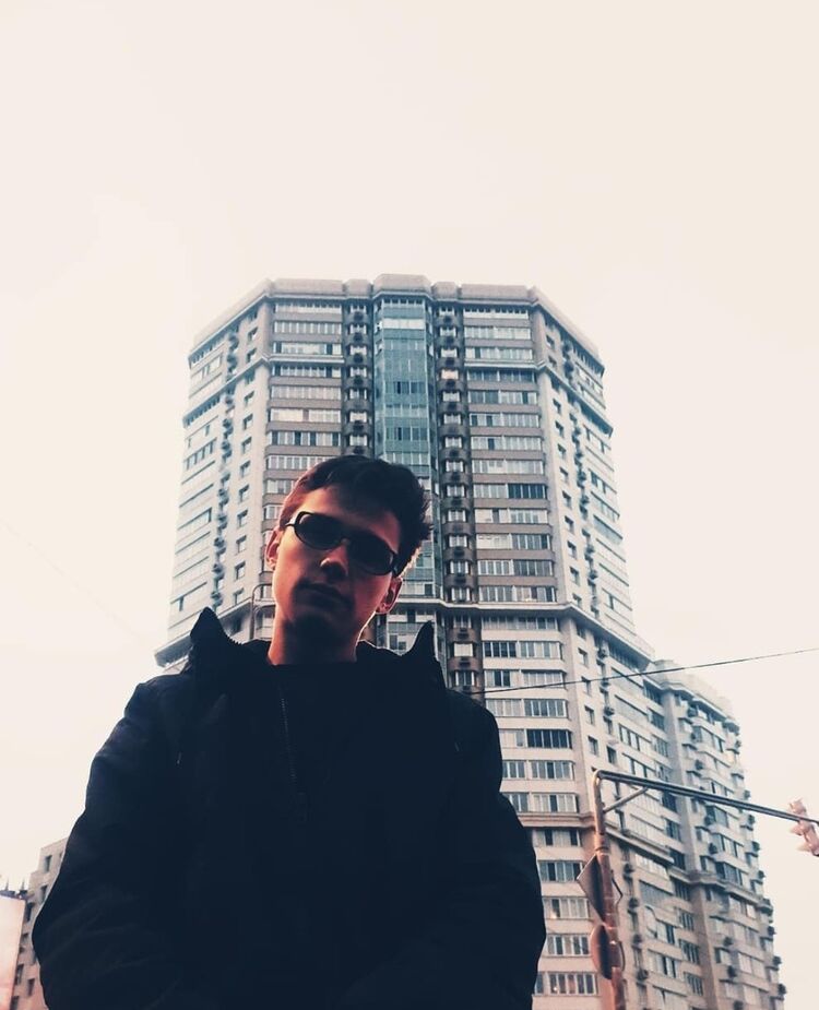  ,   Nikita, 25 ,   ,   , c 
