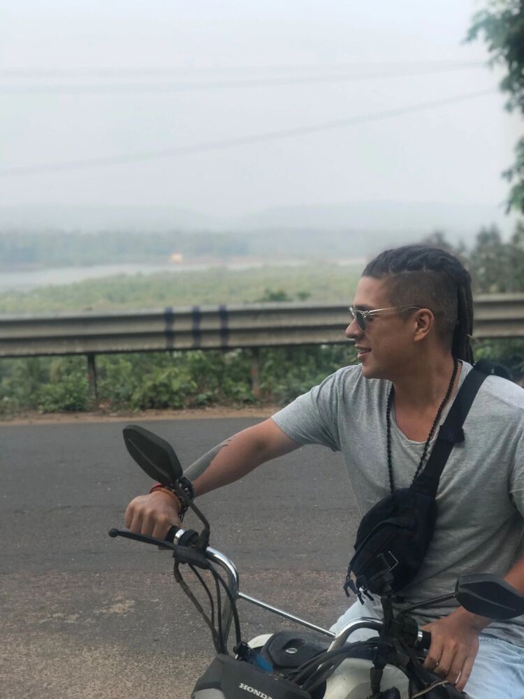  47455014  Den, 33 ,    Panaji
