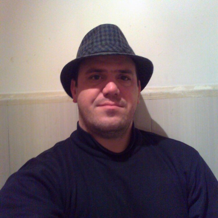  ,   Valentin, 42 ,   ,   , c , 