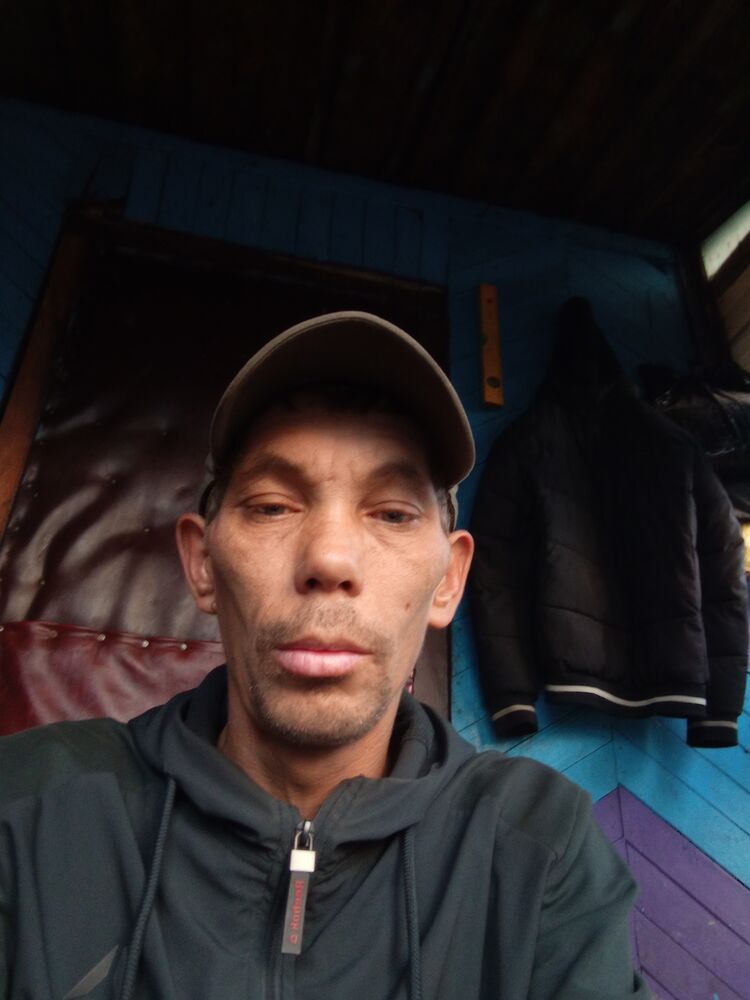  37114044   , 42 ,    
