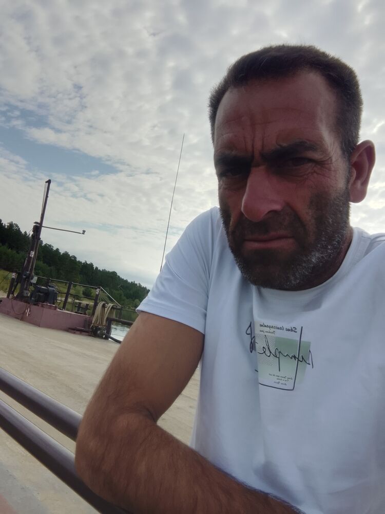  53349584  , 42 ,    