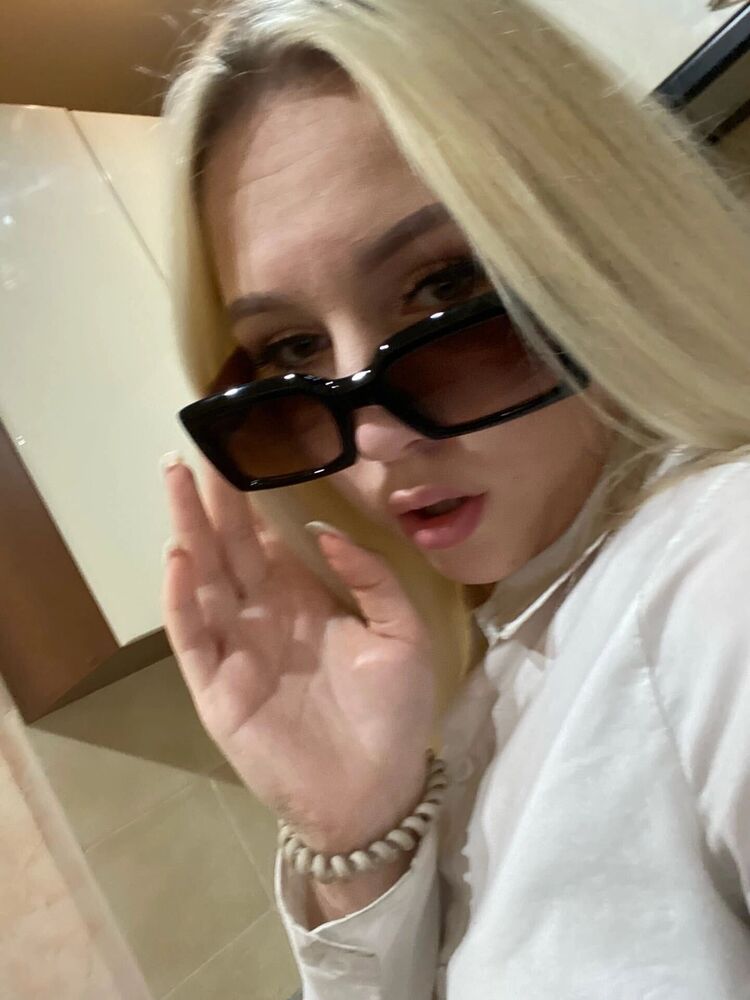  -,   Alina, 23 ,   ,   
