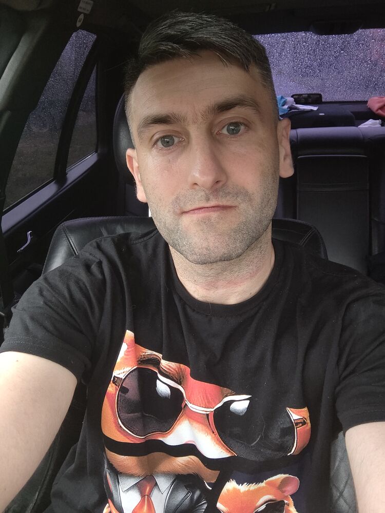  52917014  , 38 ,    Koedijk