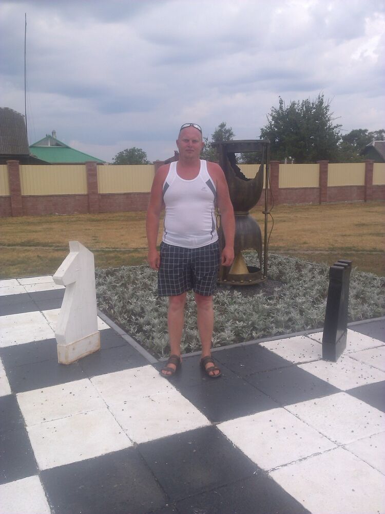  9336324  Andrey, 40 ,    