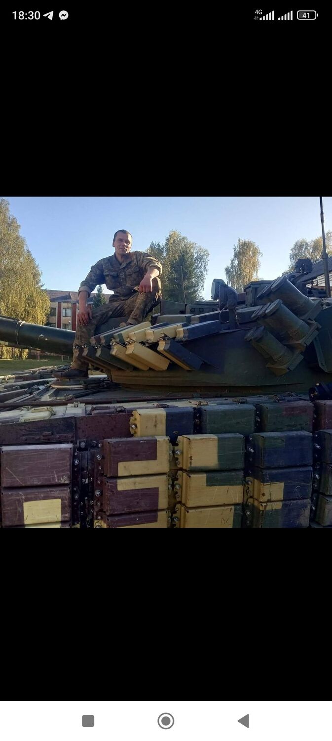  31984714  Ivan, 32 ,    