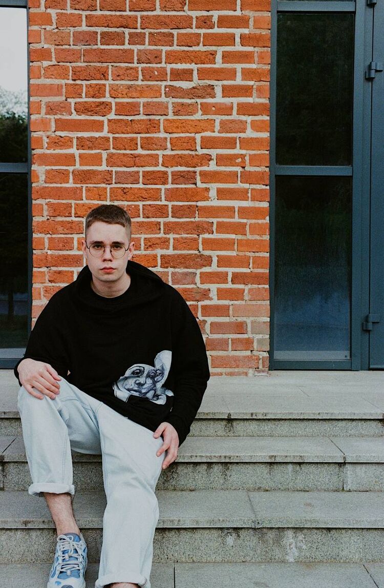 ���� 22693384 ������� Nonparaitre, 27 ���, ���� ���������� � ������