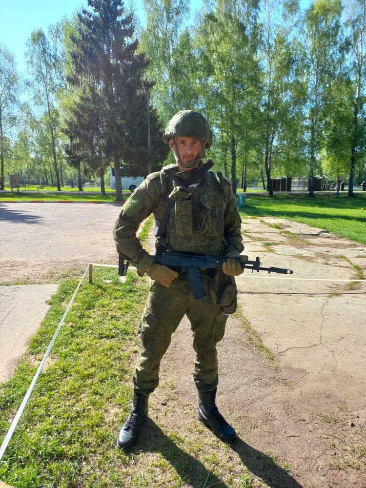  --,   Alex, 31 ,   ,   , c , 