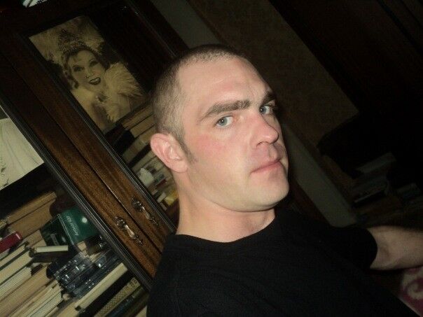  11867884  Oleg, 42 ,    