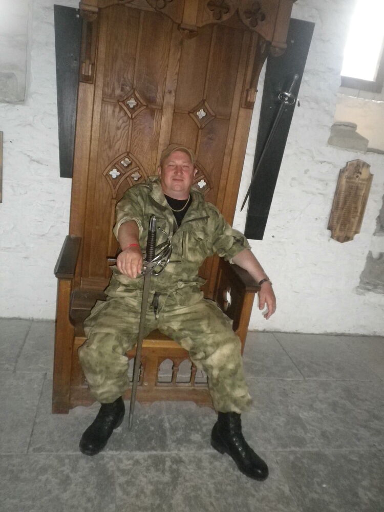  41808594  Aleksandr, 48 ,    