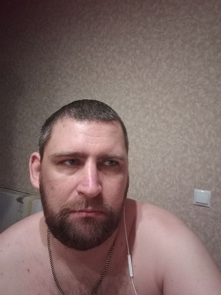  ,   Pavel, 35 ,   ,   , c 