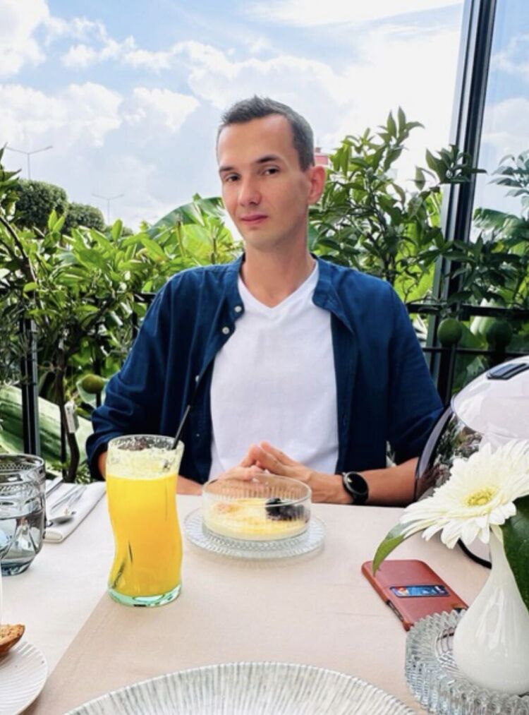  Alanya,   Alexander, 21 ,   ,   