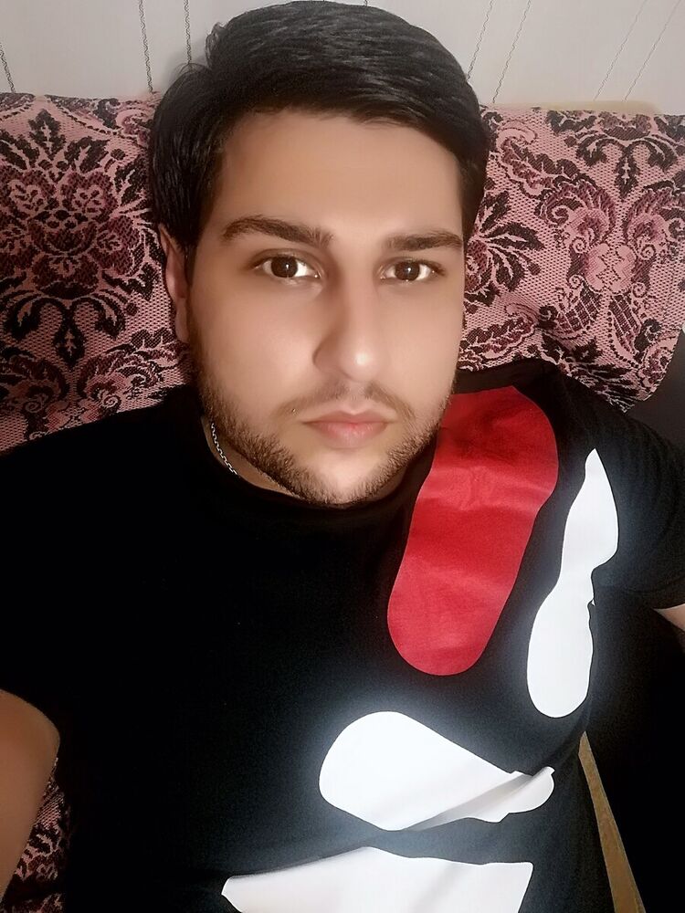  ,   Artem, 35 ,   ,   , c 