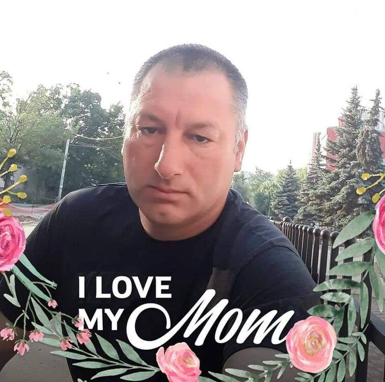  41568284  , 52 ,    