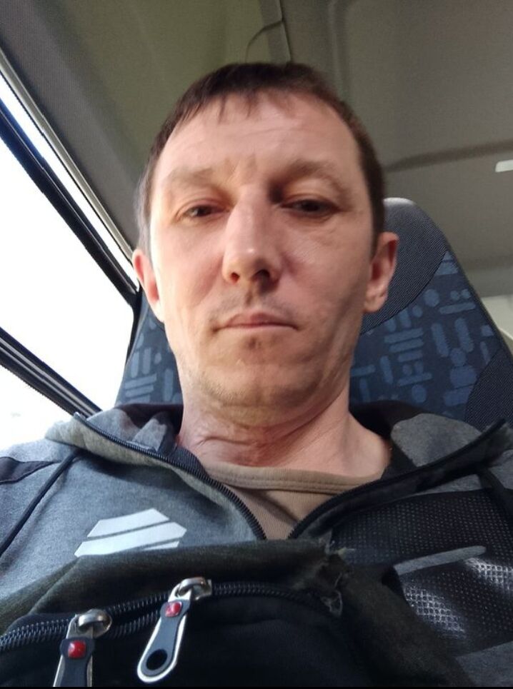  ,   Maksim, 37 ,   c 