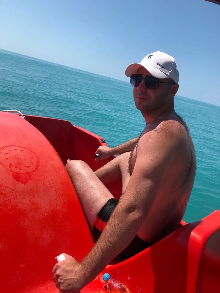  --,   Georgy, 31 ,   ,   