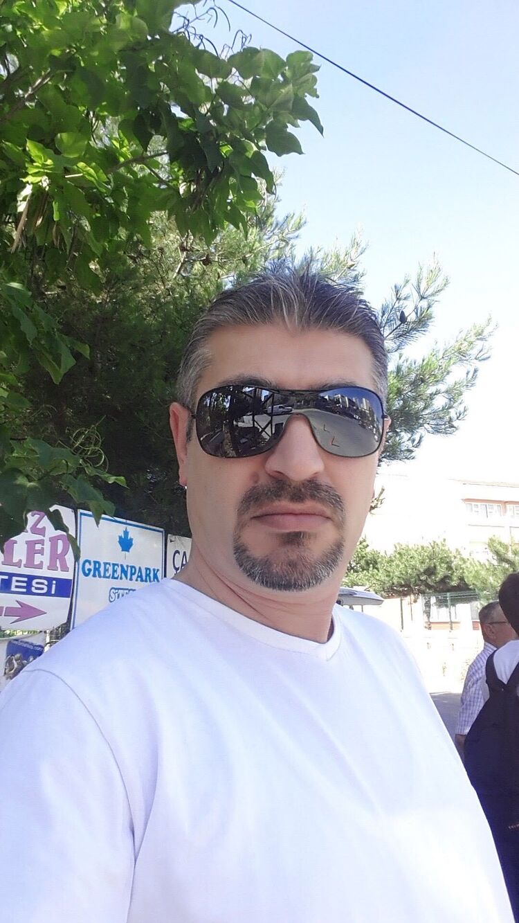  33118204  Cem, 47 ,    
