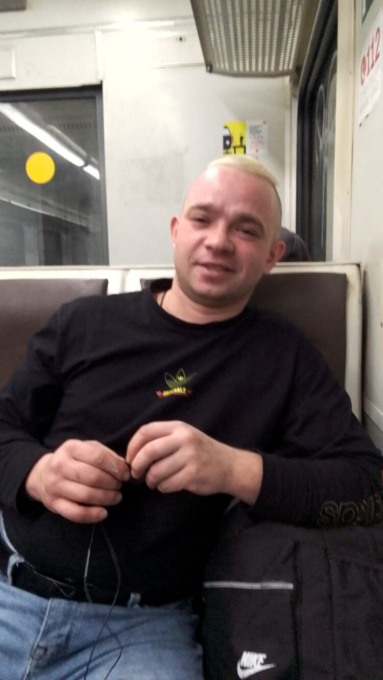  49704004  , 31 ,    