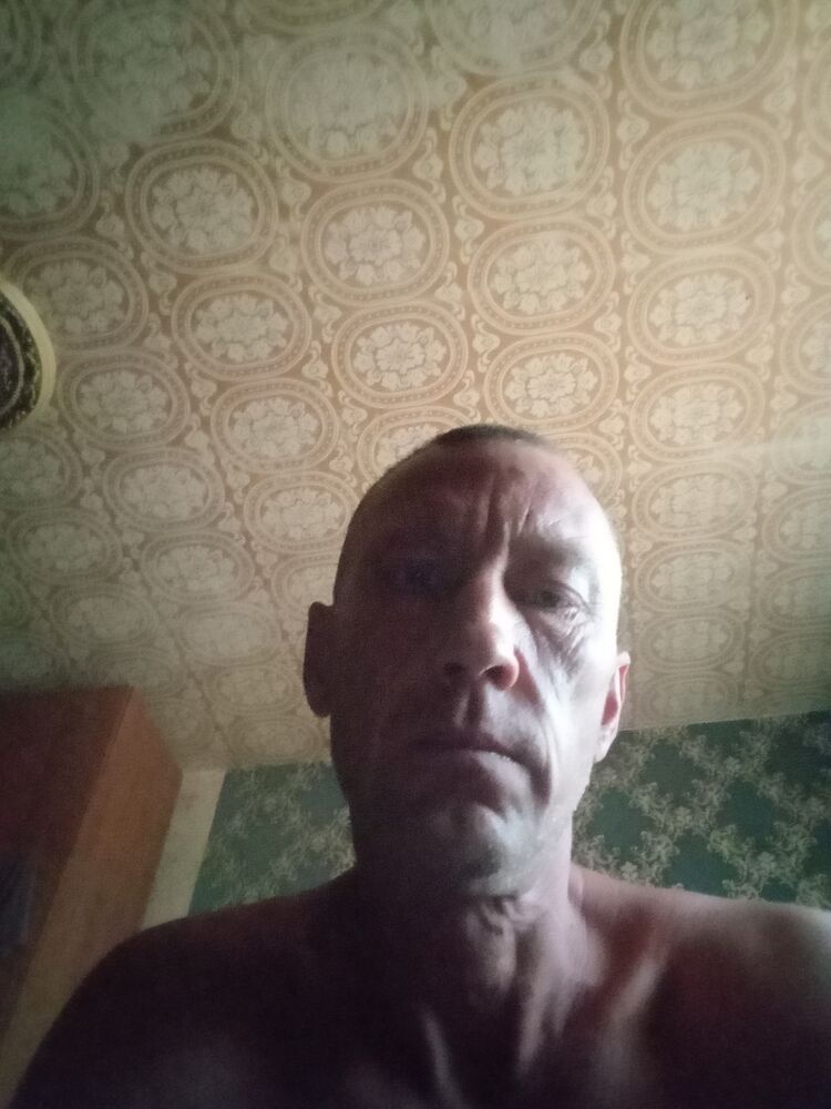  28563694  , 49 ,    