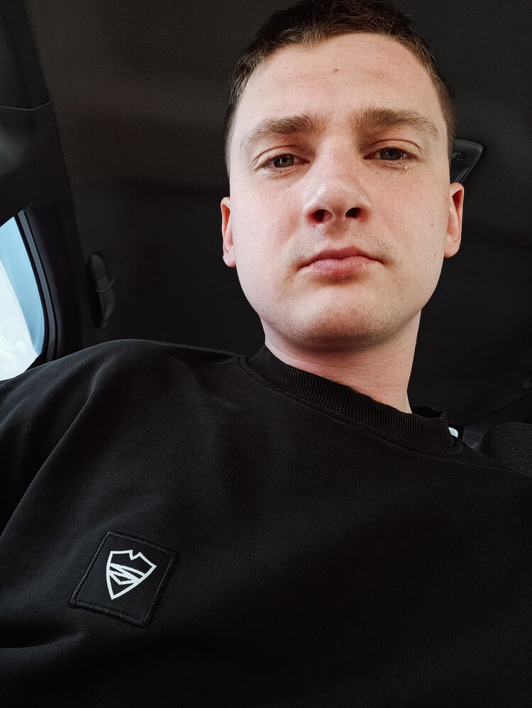  34737214  , 25 ,    